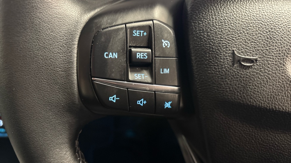 Ford Focus 1.0 EcoBoost Hybrid mHEV 125 Titanium X Ed 5dr Petrol Hatchback - Image 27