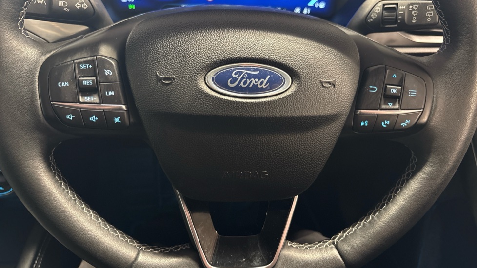 Ford Focus 1.0 EcoBoost Hybrid mHEV 125 Titanium X Ed 5dr Petrol Hatchback - Image 28
