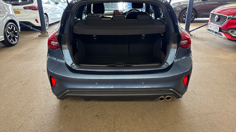 Ford Focus 1.0 EcoBoost ST-Line Style 5dr Petrol Hatchback - Image 4