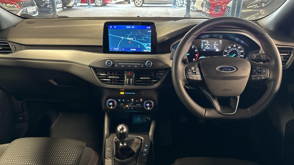 Ford Focus 1.0 EcoBoost ST-Line Style 5dr Petrol Hatchback - Image 10