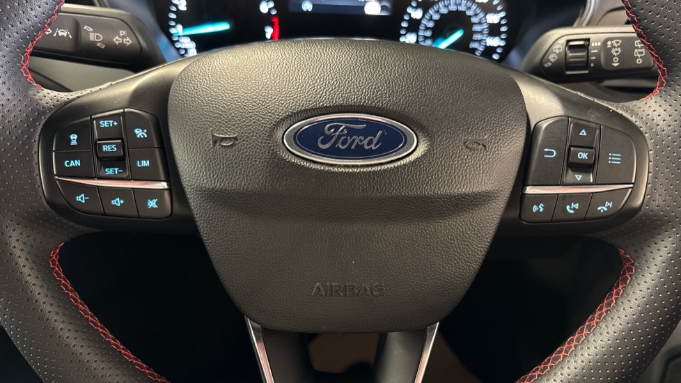 Ford Focus 1.0 EcoBoost ST-Line Style 5dr Petrol Hatchback - Image 28