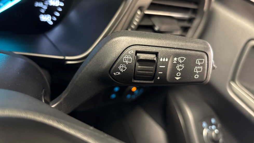 Ford Focus 1.0 EcoBoost ST-Line Style 5dr Petrol Hatchback - Image 29