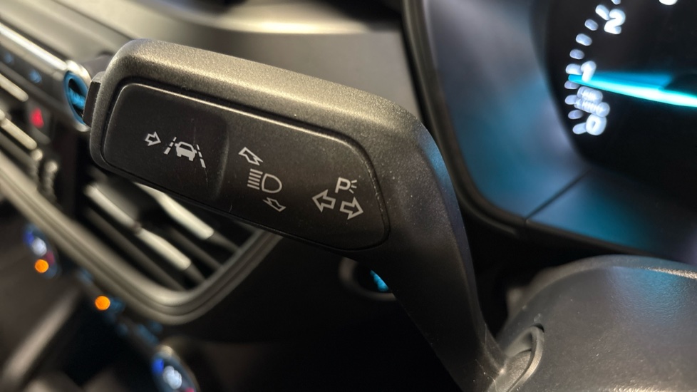 Ford Focus 1.0 EcoBoost ST-Line Style 5dr Petrol Hatchback - Image 30