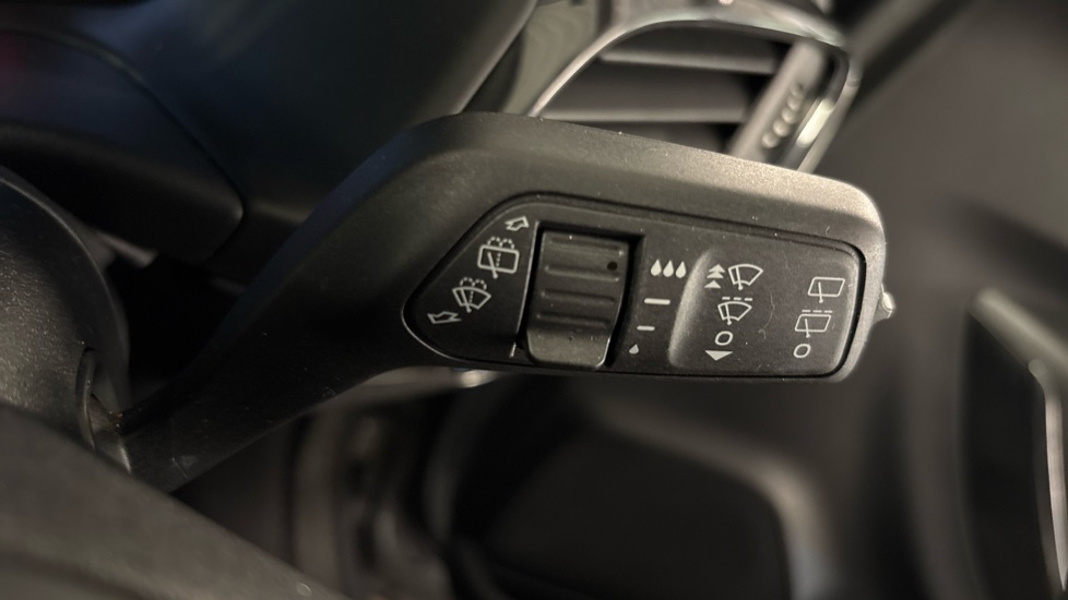 Ford Puma 1.0 EcoBoost Hybrid mHEV Titanium 5dr Petrol Hatchback - Image 29