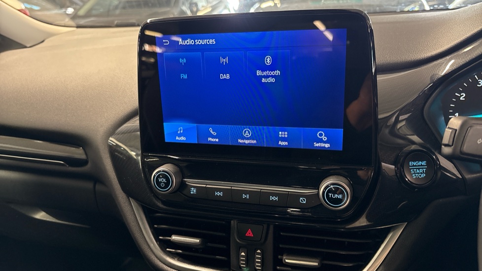 Ford Puma 1.0 EcoBoost Hybrid mHEV Titanium 5dr Petrol Hatchback - Image 35