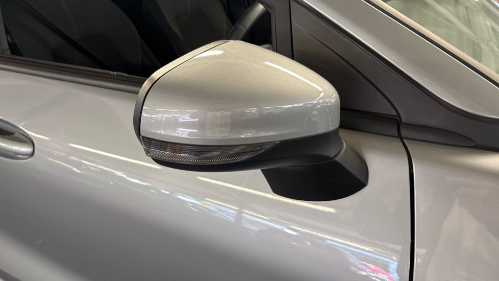 Ford Puma 1.0 EcoBoost Hybrid mHEV Titanium 5dr Petrol Hatchback - Image 45