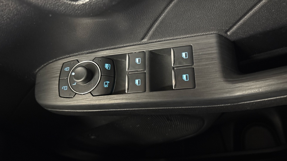 Ford Kuga 1.5 EcoBoost 150 ST-Line Edition 5dr Petrol Estate - Image 22