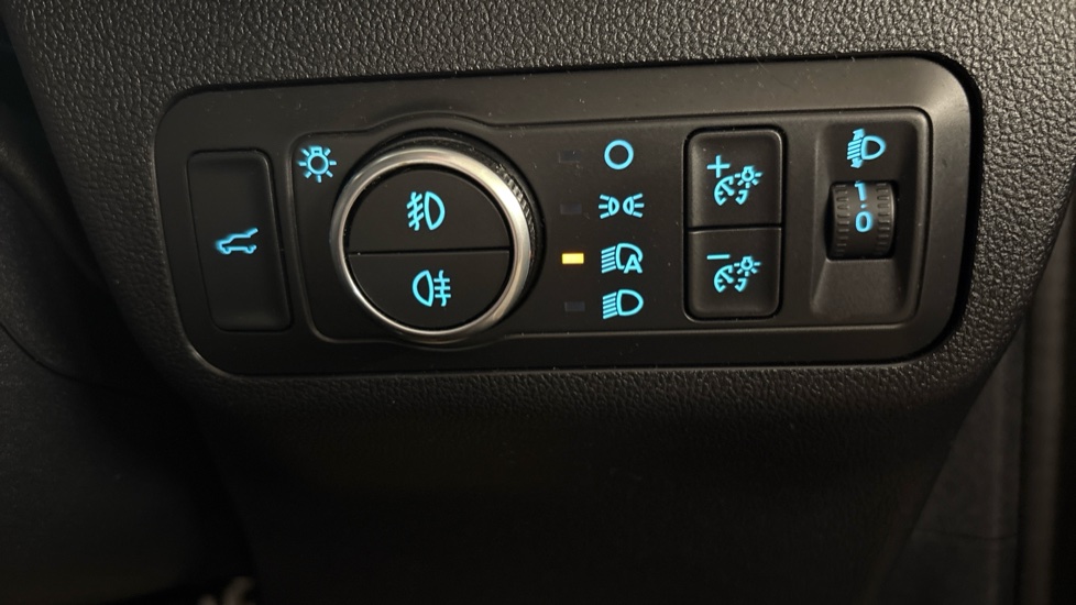 Ford Kuga 1.5 EcoBoost 150 ST-Line Edition 5dr Petrol Estate - Image 25