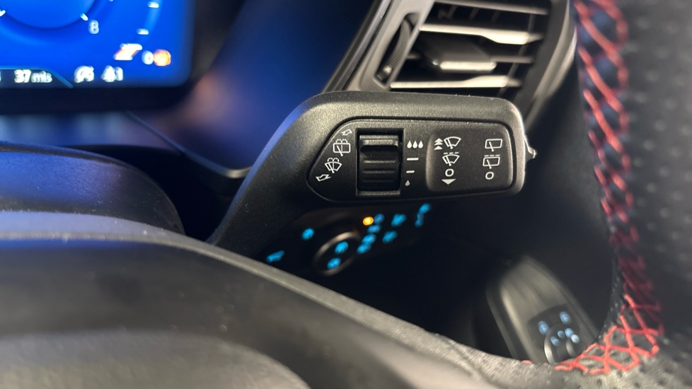 Ford Kuga 1.5 EcoBoost 150 ST-Line Edition 5dr Petrol Estate - Image 29
