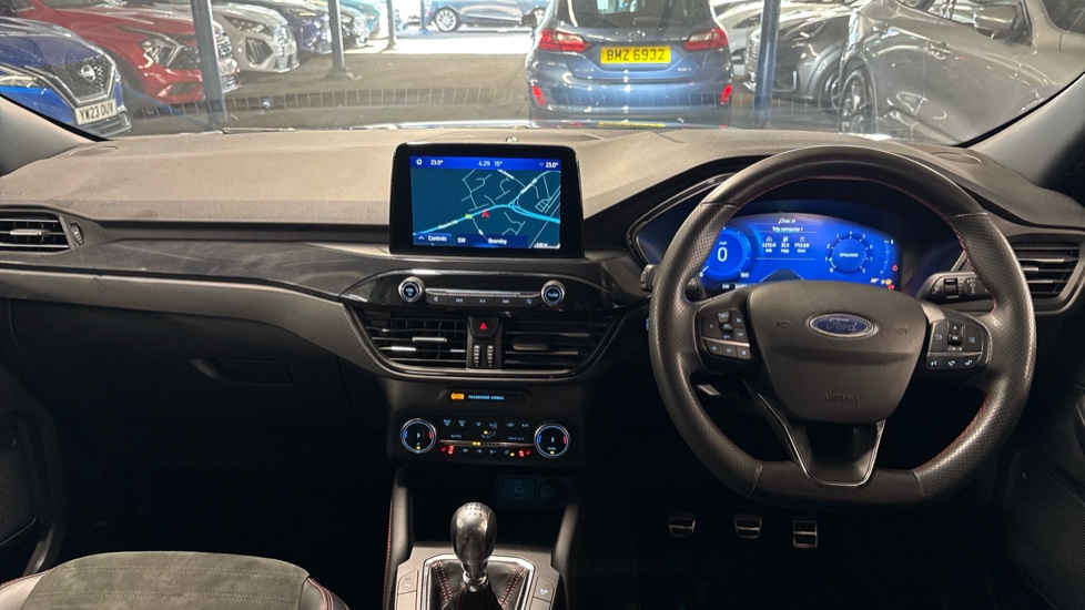 Ford Kuga 1.5 EcoBoost 150 ST-Line Edition 5dr Petrol Estate - Image 10