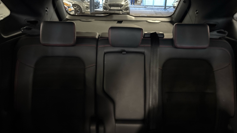Ford Kuga 1.5 EcoBoost 150 ST-Line Edition 5dr Petrol Estate - Image 15