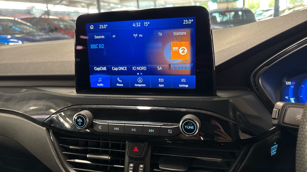 Ford Kuga 1.5 EcoBoost 150 ST-Line Edition 5dr Petrol Estate - Image 34
