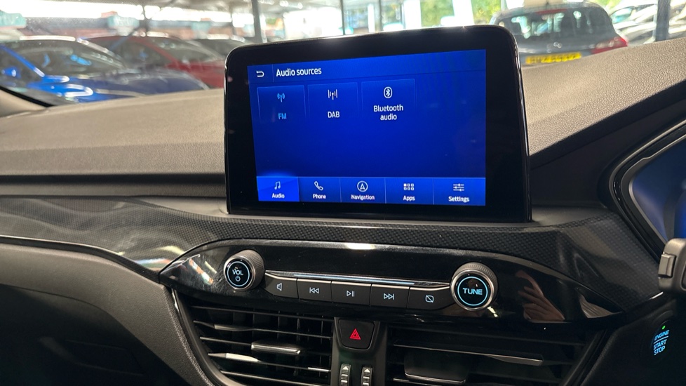 Ford Kuga 1.5 EcoBoost 150 ST-Line Edition 5dr Petrol Estate - Image 35