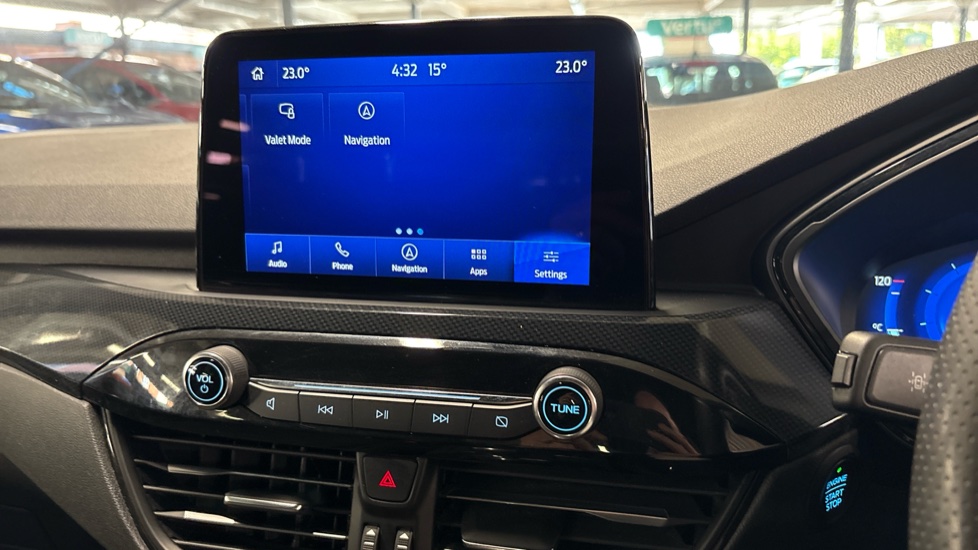 Ford Kuga 1.5 EcoBoost 150 ST-Line Edition 5dr Petrol Estate - Image 38