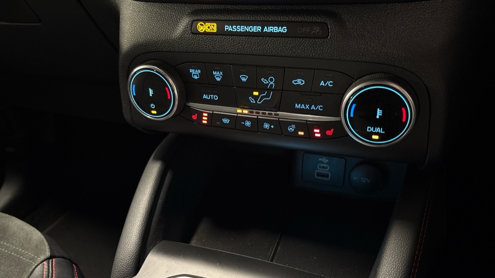 Ford Kuga 1.5 EcoBoost 150 ST-Line Edition 5dr Petrol Estate - Image 39
