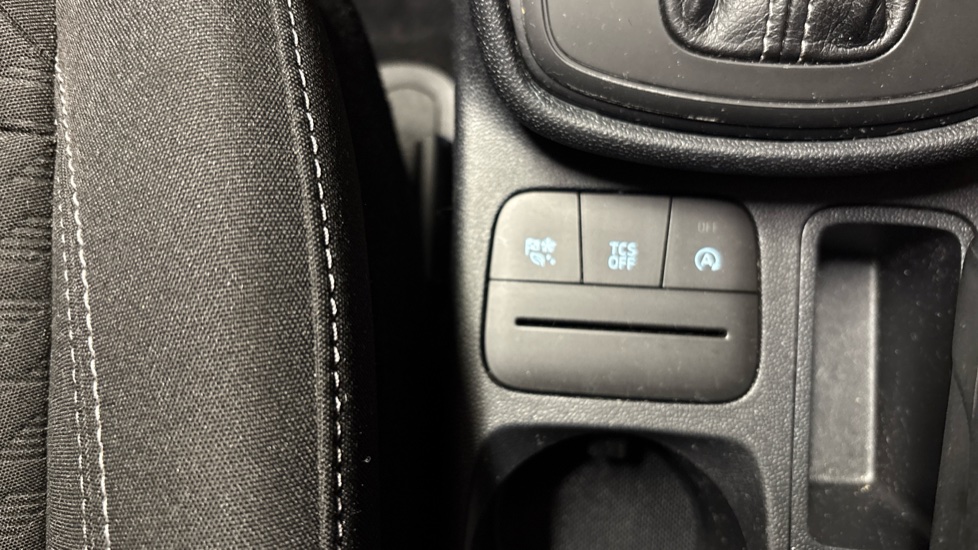 Ford Fiesta 1.0 EcoBoost Hybrid mHEV 125 Titanium 5dr Auto Petrol Hatchback - Image 38