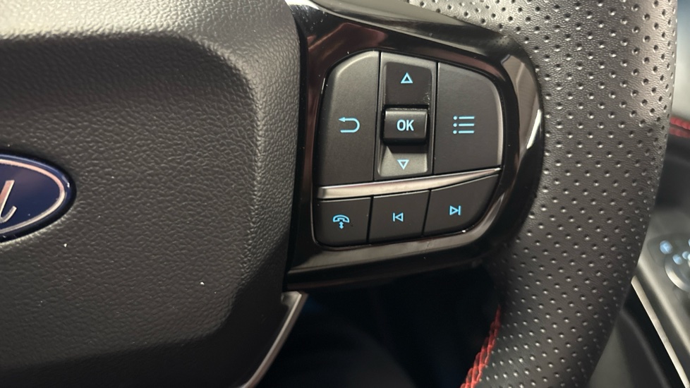Ford Puma 1.0 EcoBoost Hybrid mHEV ST-Line X 5dr Petrol Hatchback - Image 26
