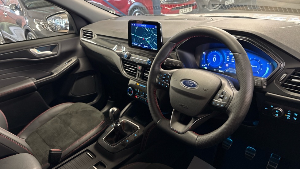 Ford Kuga 1.5 EcoBoost 150 ST-Line X Edition 5dr Petrol Estate - Image 11