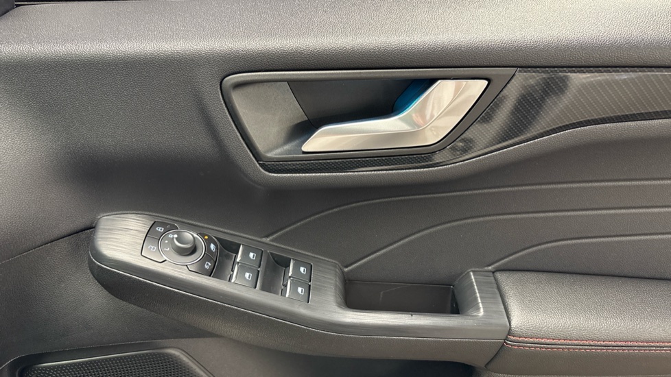 Ford Kuga 1.5 EcoBoost 150 ST-Line X Edition 5dr Petrol Estate - Image 23