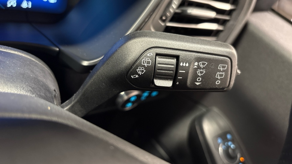 Ford Kuga 1.5 EcoBoost 150 ST-Line X Edition 5dr Petrol Estate - Image 29