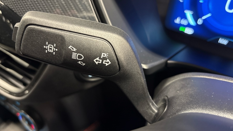 Ford Kuga 1.5 EcoBoost 150 ST-Line X Edition 5dr Petrol Estate - Image 30
