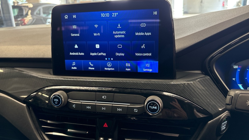 Ford Kuga 1.5 EcoBoost 150 ST-Line X Edition 5dr Petrol Estate - Image 37