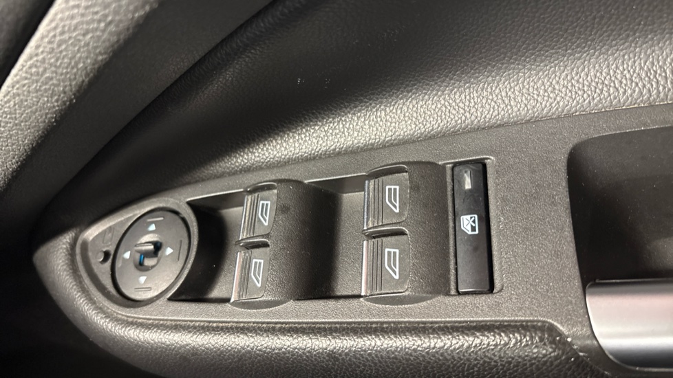Ford Kuga 1.5 EcoBoost Titanium 5dr 2WD Petrol Estate - Image 22