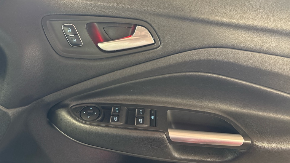 Ford Kuga 1.5 EcoBoost Titanium 5dr 2WD Petrol Estate - Image 23