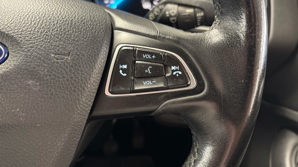 Ford Kuga 1.5 EcoBoost Titanium 5dr 2WD Petrol Estate - Image 26