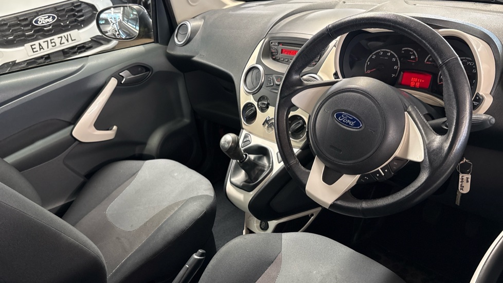 Ford Ka 1.2 Zetec 3dr [Start Stop] Petrol Hatchback - Image 11