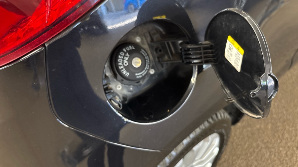 Ford Ka 1.2 Zetec 3dr [Start Stop] Petrol Hatchback - Image 42