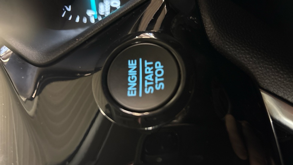 Ford Fiesta 1.0 EcoBoost Hybrid mHEV 125 Titanium 5dr Auto Petrol Hatchback - Image 31