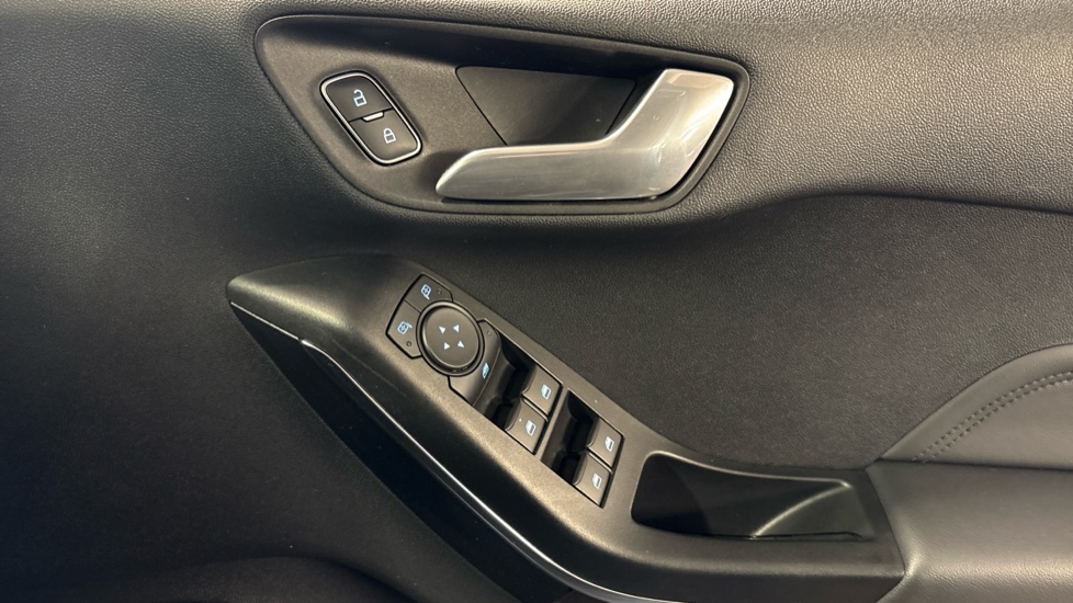 Ford Fiesta 1.0 EcoBoost Hbd mHEV 125 Titanium X 5dr Petrol Hatchback - Image 23