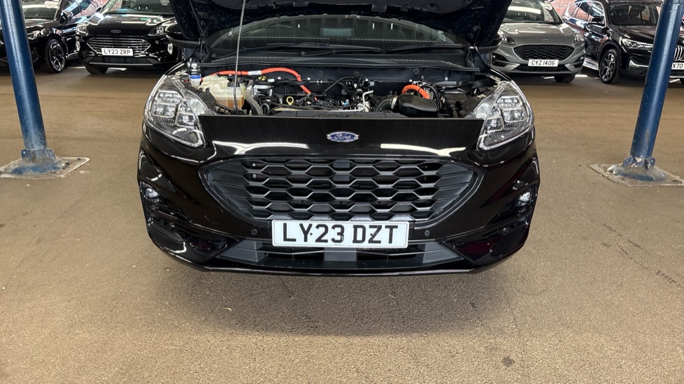 Ford Kuga 2.5 FHEV ST-Line X Edition 5dr CVT Hybrid Estate - Image 8