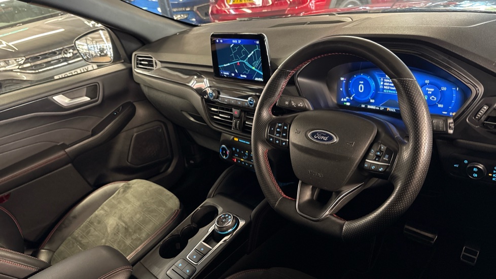 Ford Kuga 2.5 FHEV ST-Line X Edition 5dr CVT Hybrid Estate - Image 14