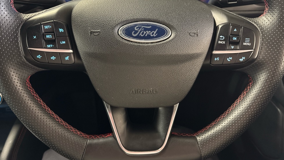 Ford Kuga 2.5 FHEV ST-Line X Edition 5dr CVT Hybrid Estate - Image 28