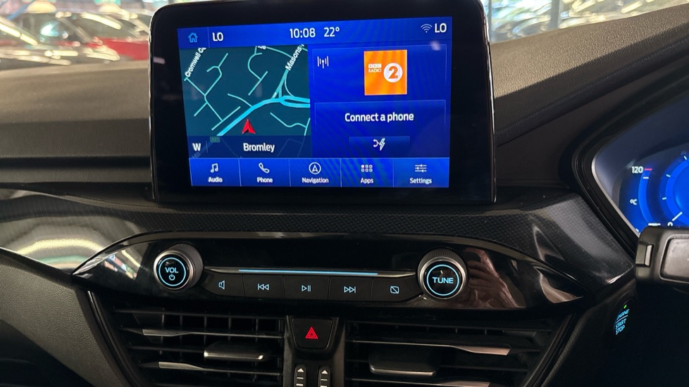 Ford Kuga 2.5 FHEV ST-Line X Edition 5dr CVT Hybrid Estate - Image 33