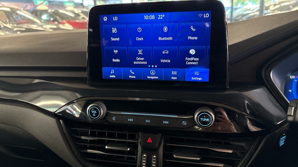 Ford Kuga 2.5 FHEV ST-Line X Edition 5dr CVT Hybrid Estate - Image 36