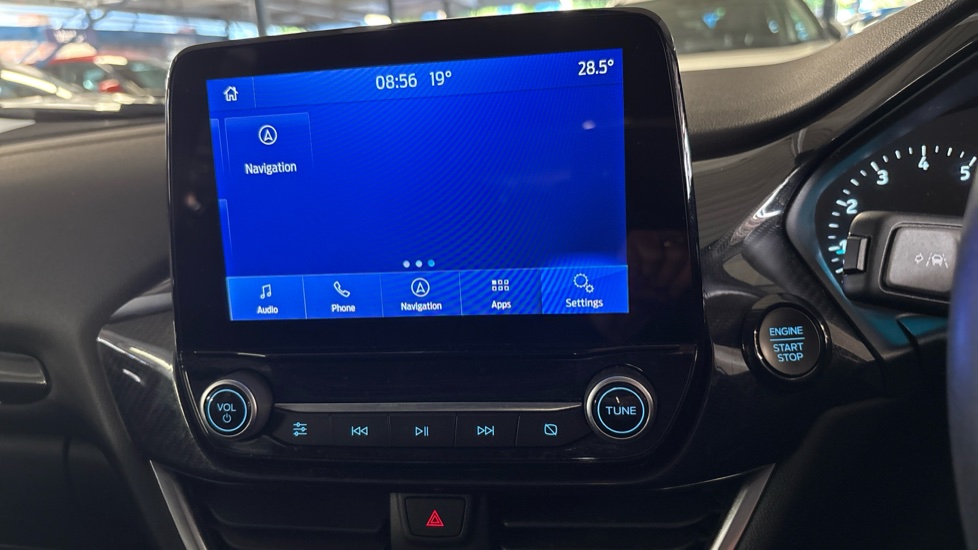 Ford Puma 1.0 EcoBoost Hybrid mHEV Titanium 5dr Petrol Hatchback - Image 38