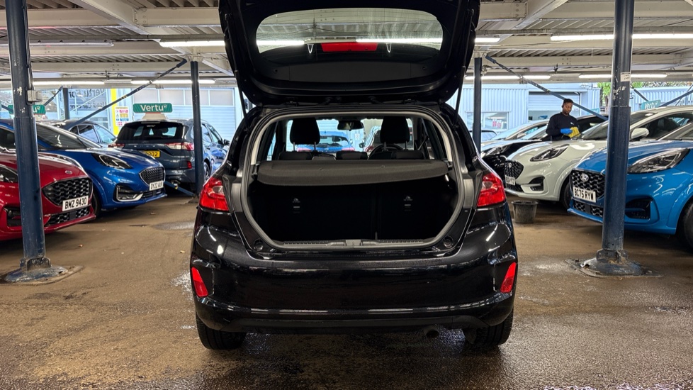 Ford Fiesta 1.1 Trend 5dr Petrol Hatchback - Image 4