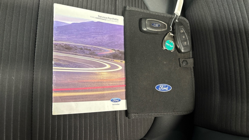 Ford Kuga 1.5 EcoBoost 150 Titanium Edition 5dr Petrol Estate - Image 19
