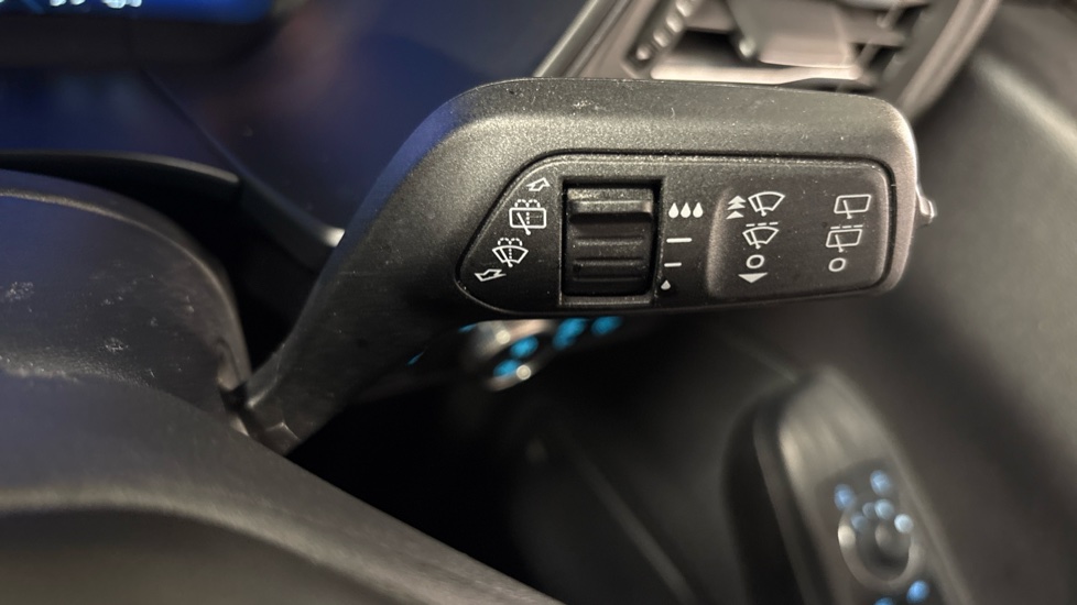 Ford Kuga 1.5 EcoBoost 150 Titanium Edition 5dr Petrol Estate - Image 29