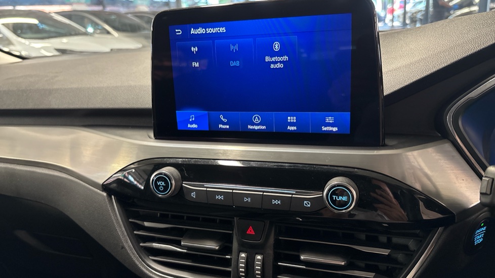 Ford Kuga 1.5 EcoBoost 150 Titanium Edition 5dr Petrol Estate - Image 34