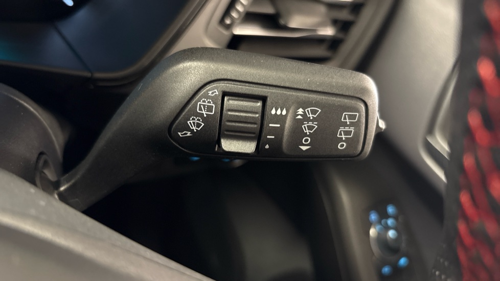 Ford Focus 1.0 EcoBoost Hybrid mHEV 155 ST-Line 5dr Auto Petrol Hatchback - Image 29