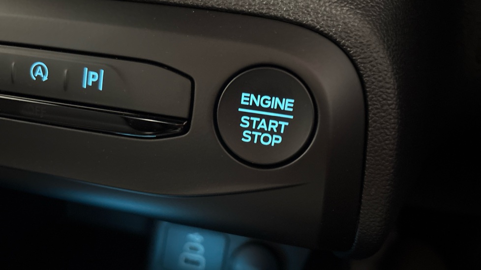 Ford Focus 1.0 EcoBoost Hybrid mHEV 155 ST-Line 5dr Auto Petrol Hatchback - Image 31