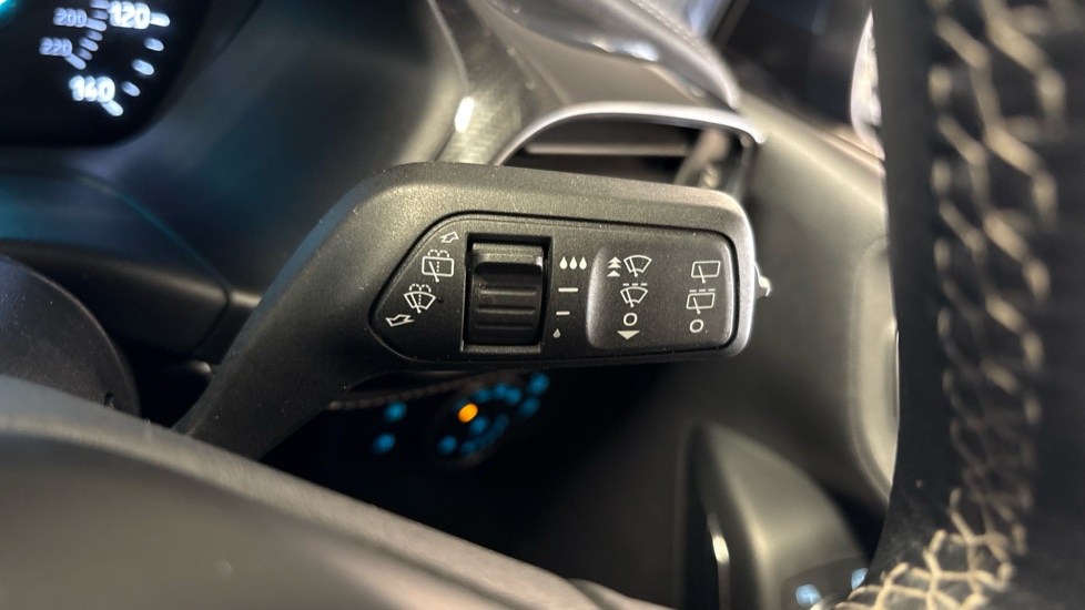Ford Fiesta 1.0 EcoBoost 125 Vignale Edn 5dr Auto [7 Speed] Petrol Hatchback - Image 29