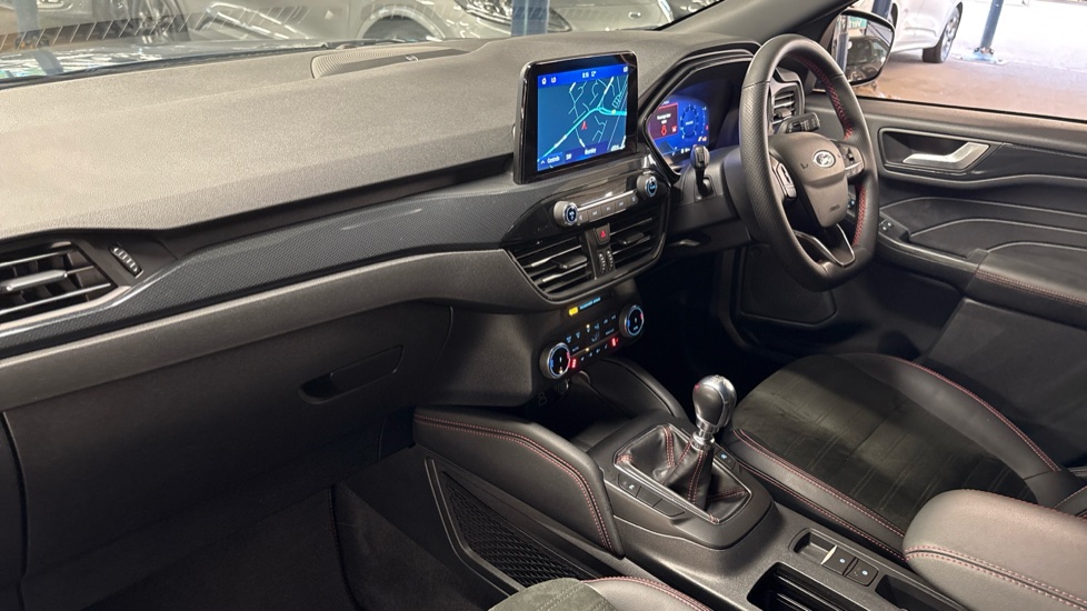 Ford Kuga 1.5 EcoBoost 150 ST-Line Edition 5dr Petrol Estate - Image 9