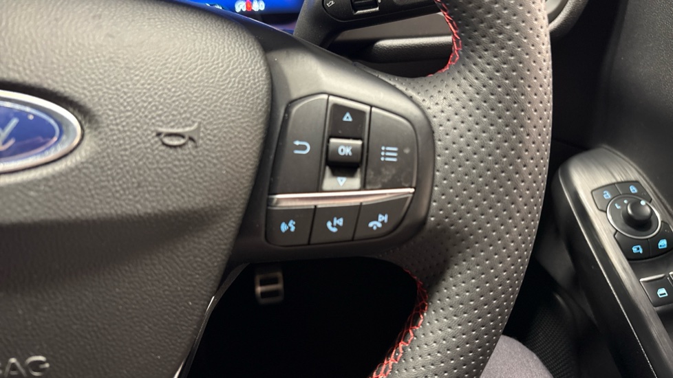 Ford Kuga 1.5 EcoBoost 150 ST-Line Edition 5dr Petrol Estate - Image 26