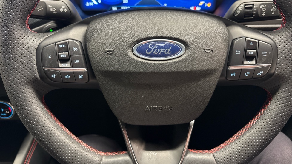 Ford Kuga 1.5 EcoBoost 150 ST-Line Edition 5dr Petrol Estate - Image 28