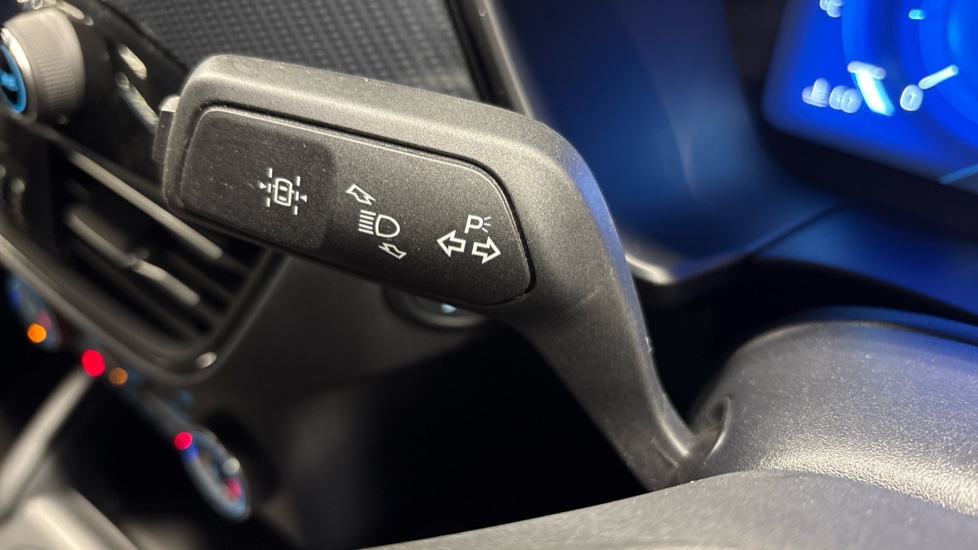 Ford Kuga 1.5 EcoBoost 150 ST-Line Edition 5dr Petrol Estate - Image 30